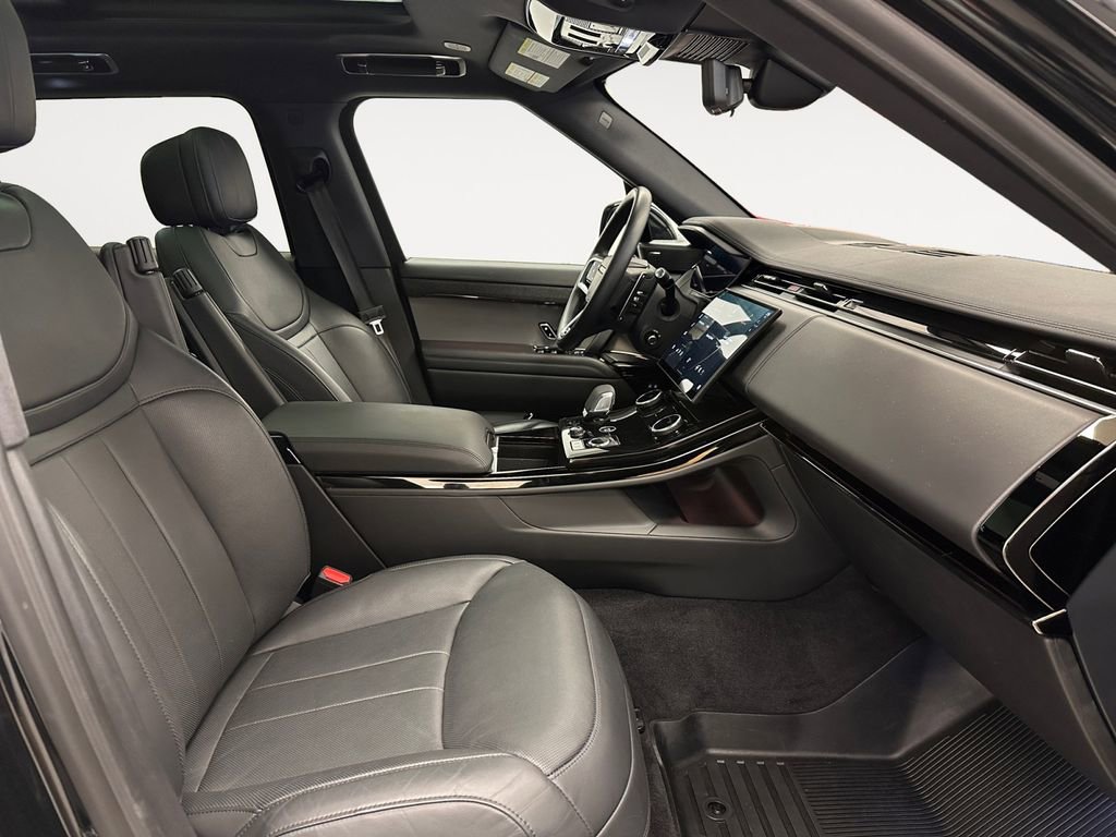 Used 2023 Land Rover Range Rover Sport SE image 8