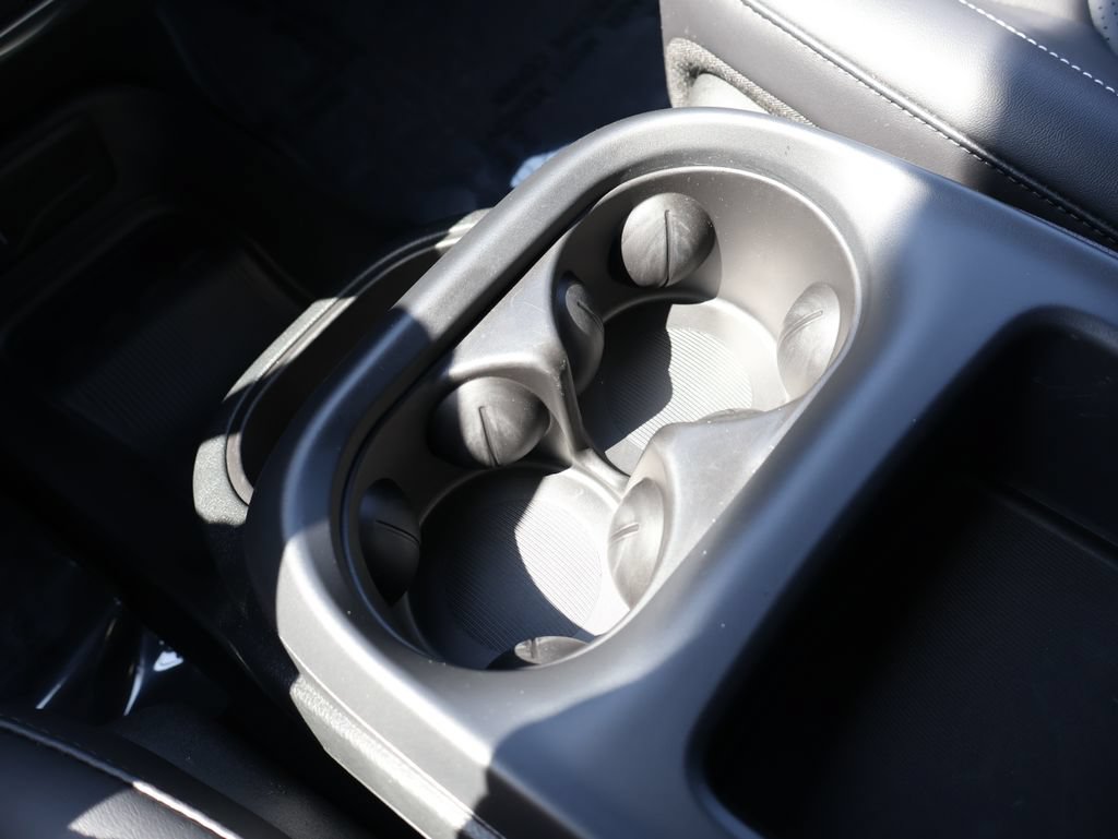 New 2026 Chrysler Pacifica Select FWD image 40