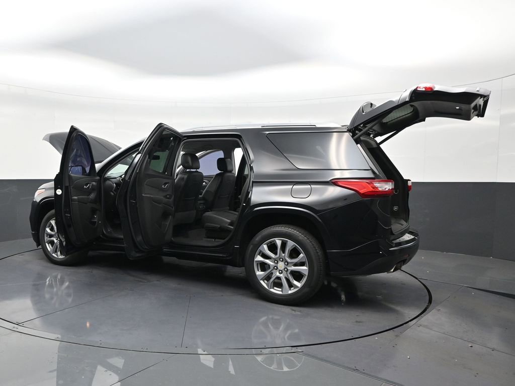 Used 2019 Chevrolet Traverse Premier image 32
