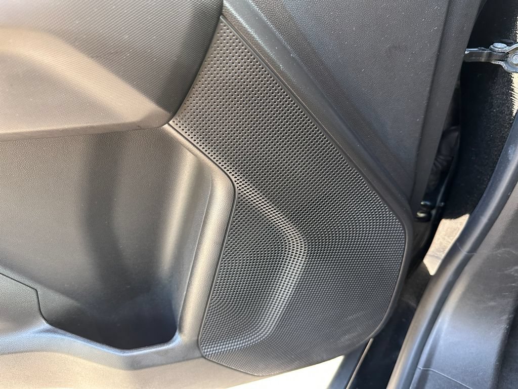 Used 2023 Chevrolet Colorado LT AWD/4WD image 29
