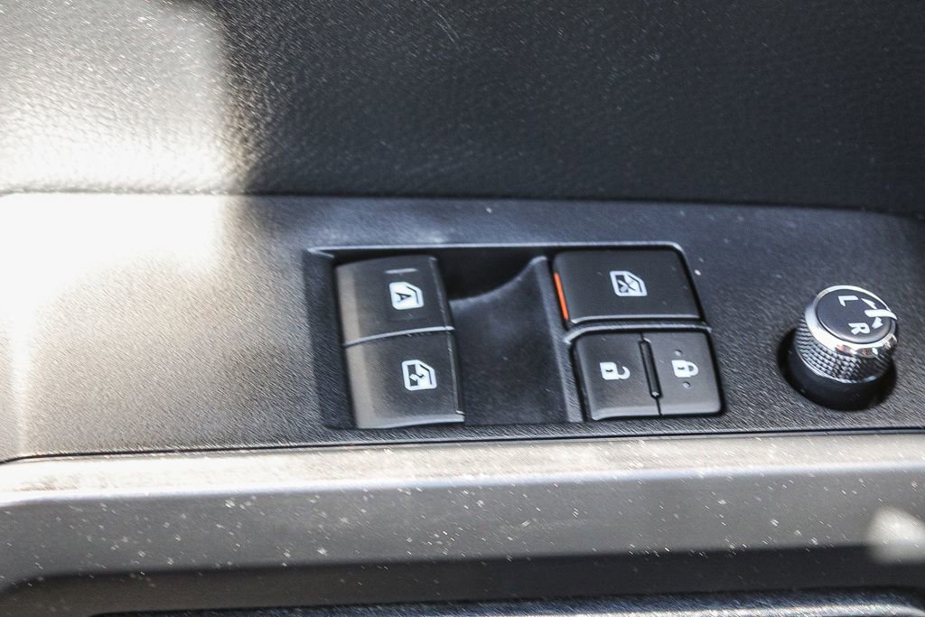 Used 2018 Toyota Tacoma SR w/ SR Convenience Package image 20