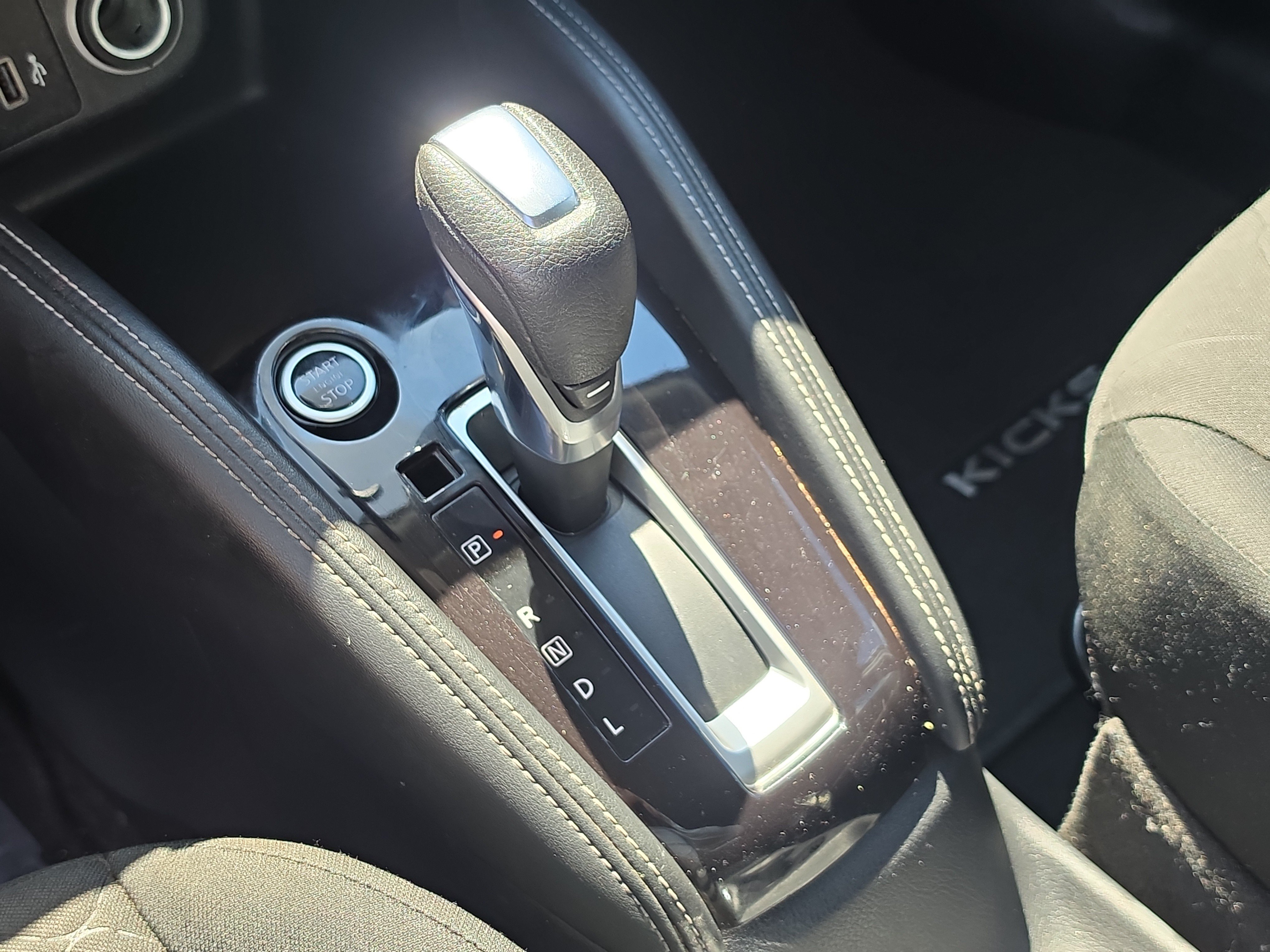 Used 2020 Nissan Kicks SV FWD image 25