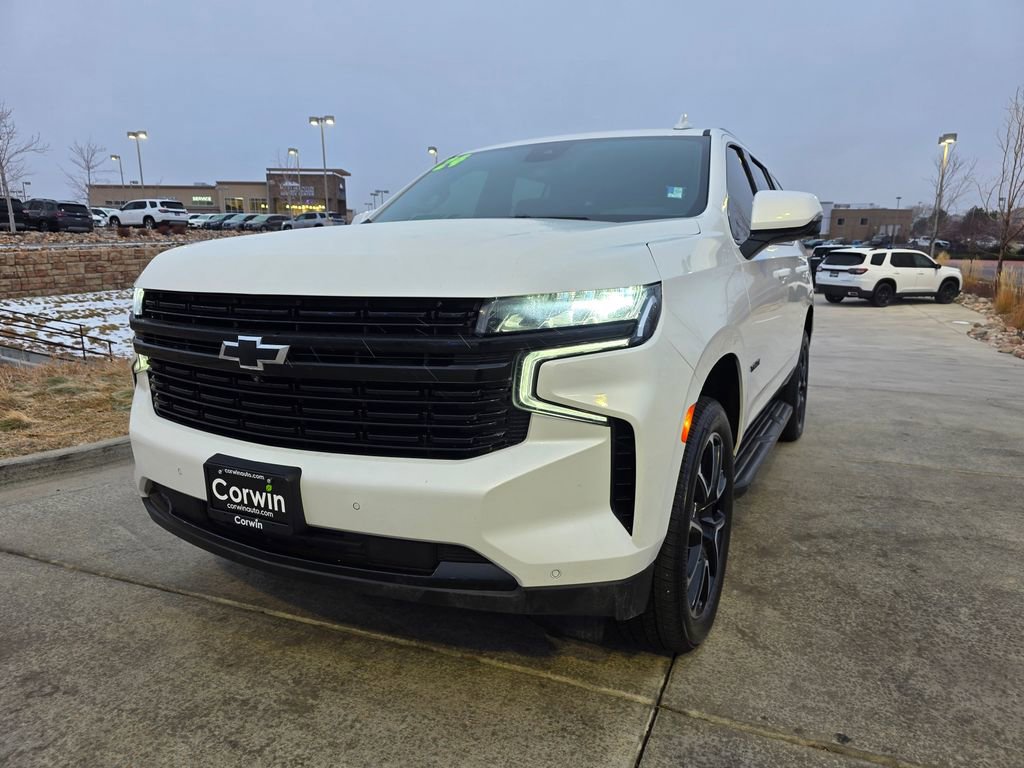Used 2024 Chevrolet Tahoe RST w/ Luxury Package image 3