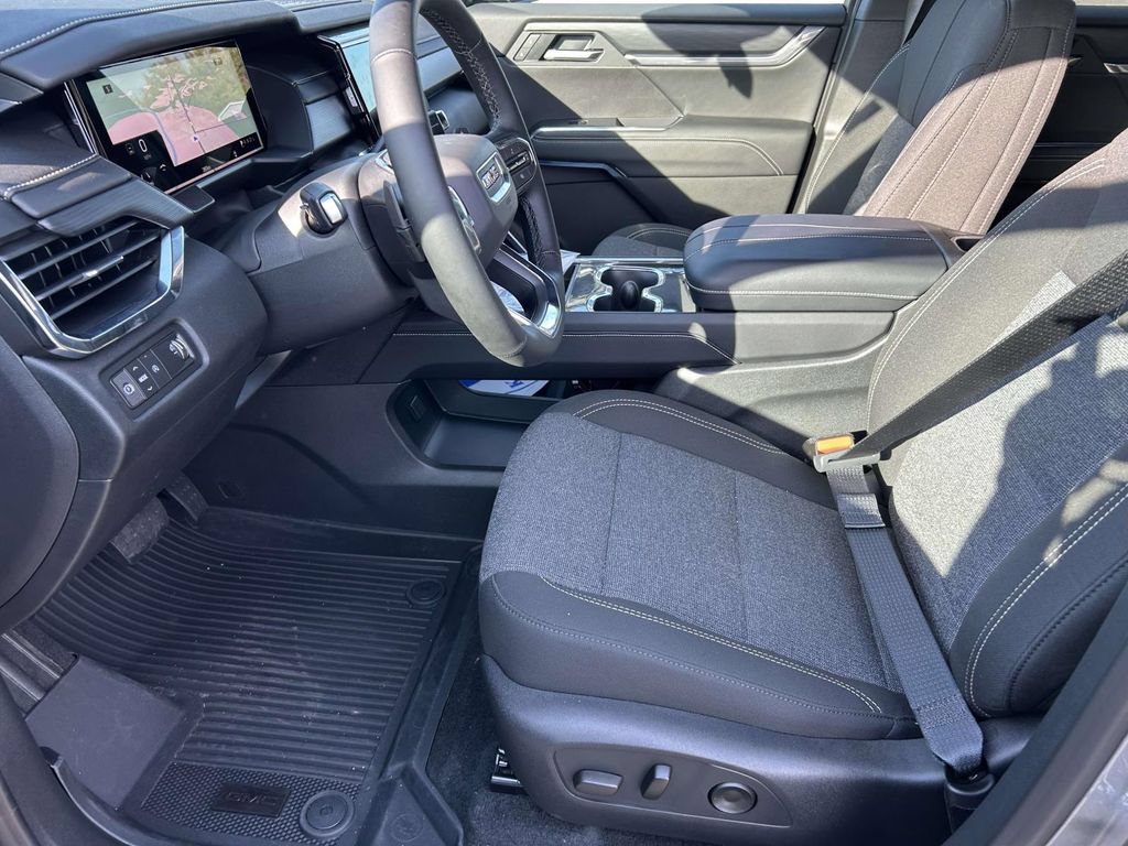 New 2027 GMC Acadia Elevation w/ LPO, Floor Liner Package FWD image 18