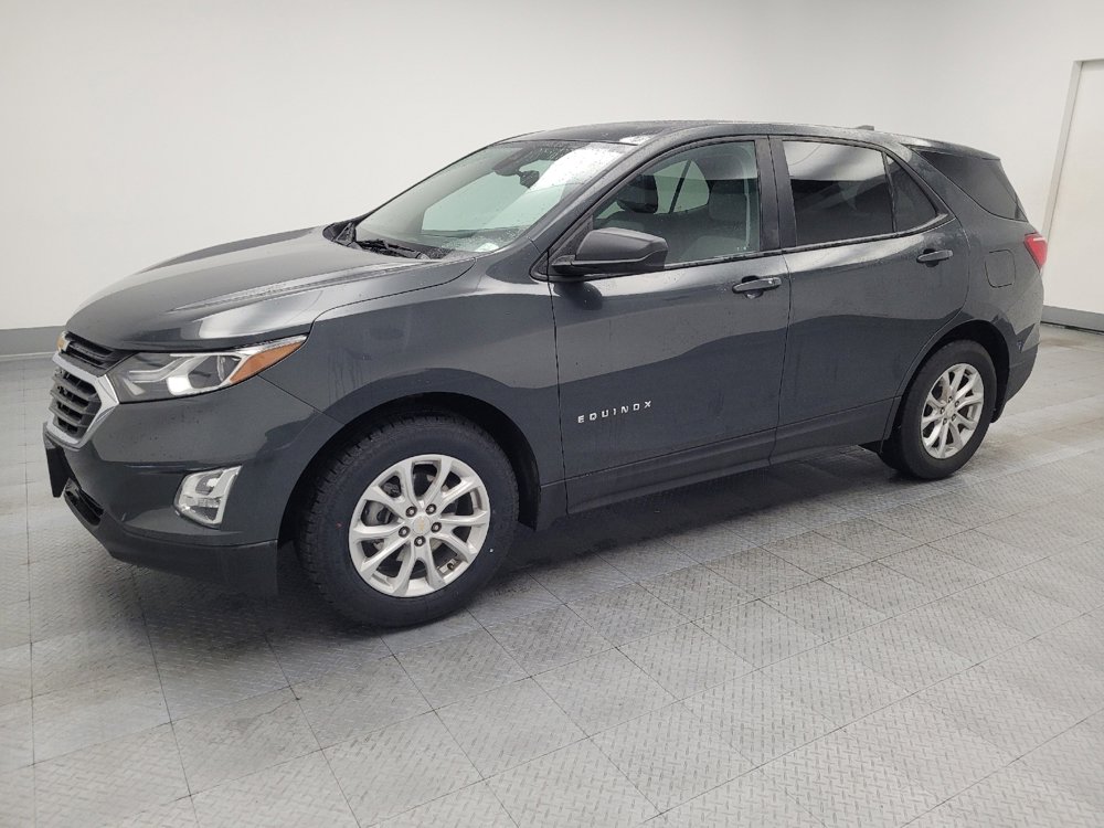Used 2020 Chevrolet Equinox LS w/ LS Convenience Package image 2