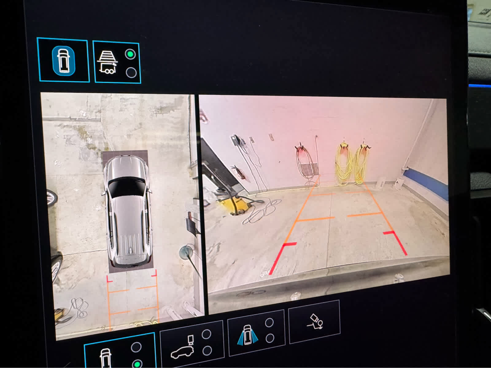 Certified 2024 GMC Acadia AT4 w/ Super Cruise Package image 16