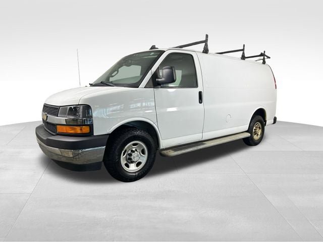 Used 2019 Chevrolet Express 2500 w/ Driver Convenience Package RWD image 2