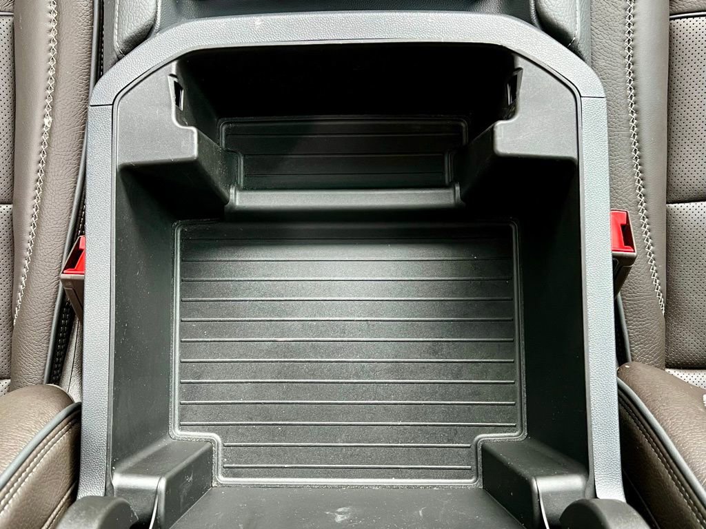 Used 2024 GMC Yukon XL Denali w/ Advanced Technology Package image 42