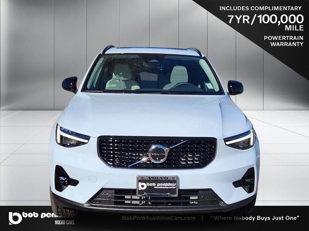 New 2026 Volvo XC40 B5 Plus w/ Protection Package Premier image 21