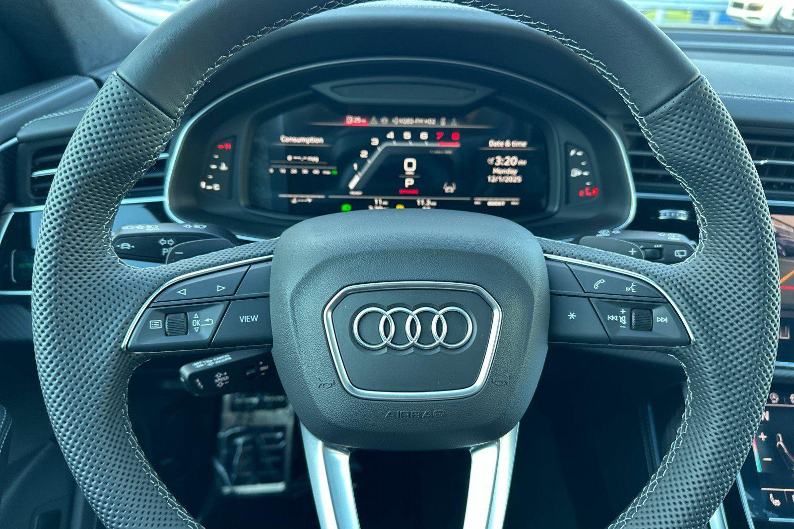 New 2026 Audi SQ8 Prestige image 23