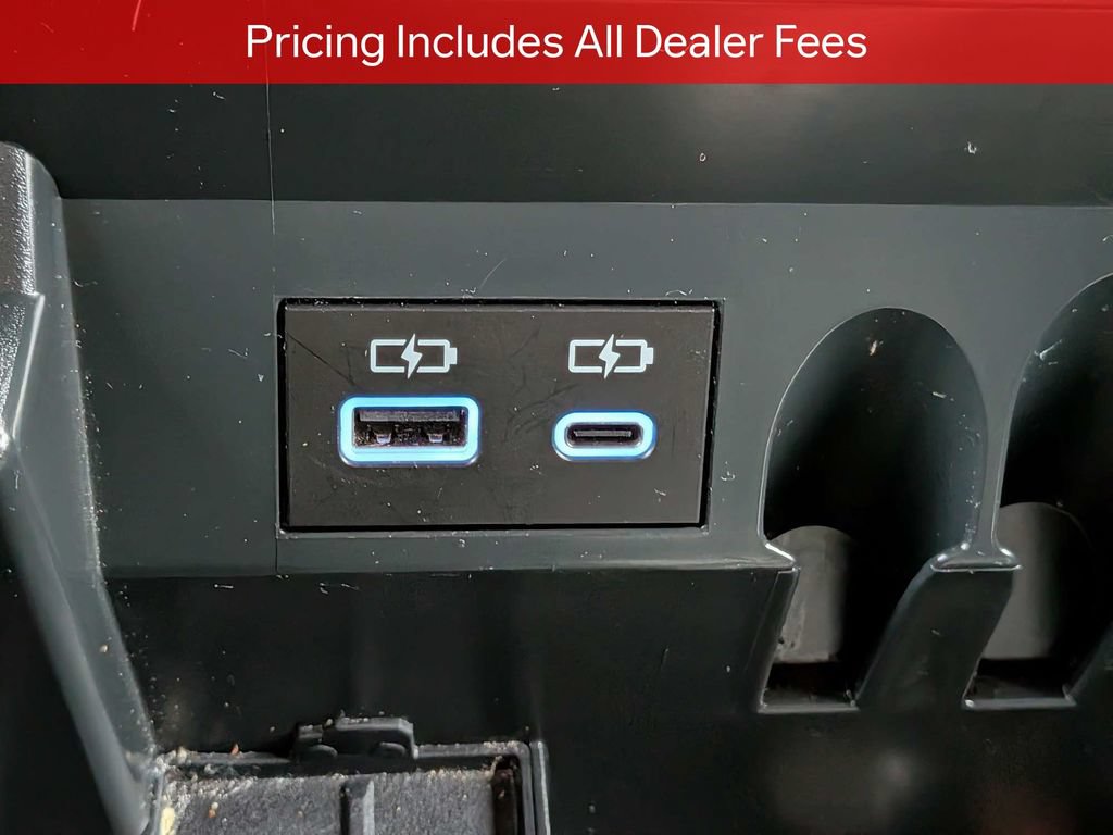 Used 2023 Toyota Tundra Platinum AWD/4WD image 24