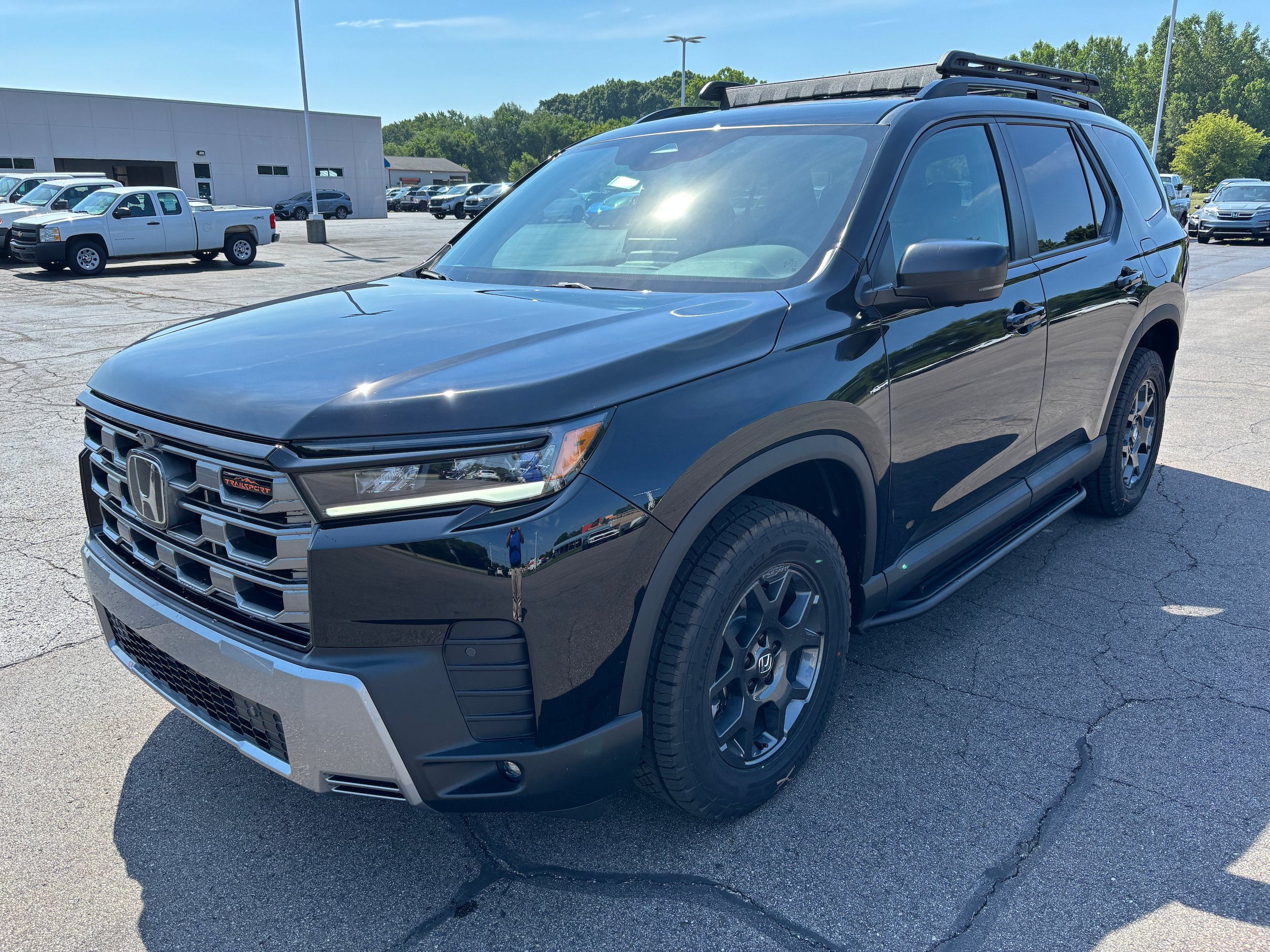 New 2026 Honda Pilot TrailSport image 2