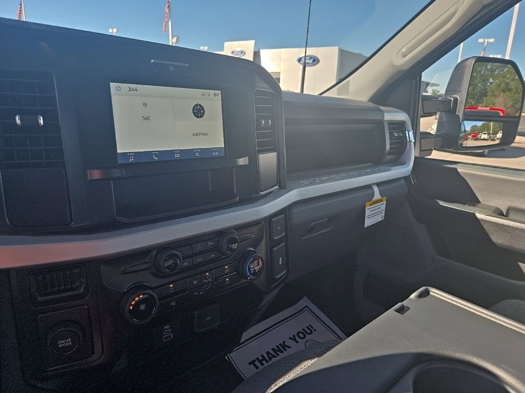 New 2026 Ford F250 XL w/ F-250 >10K GVWR Package image 19