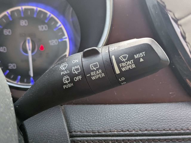 Used 2020 Chrysler Pacifica Limited FWD image 29