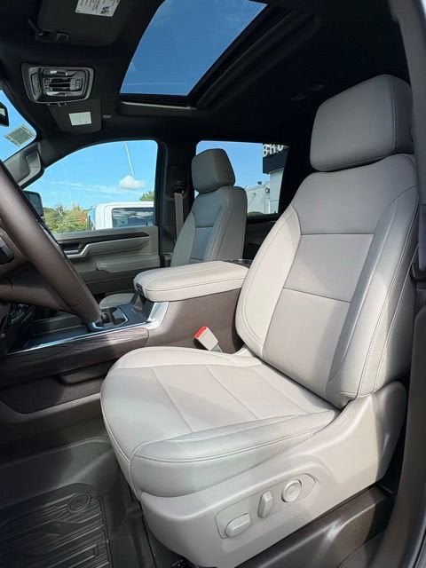 New 2026 GMC Sierra 2500 SLT image 13