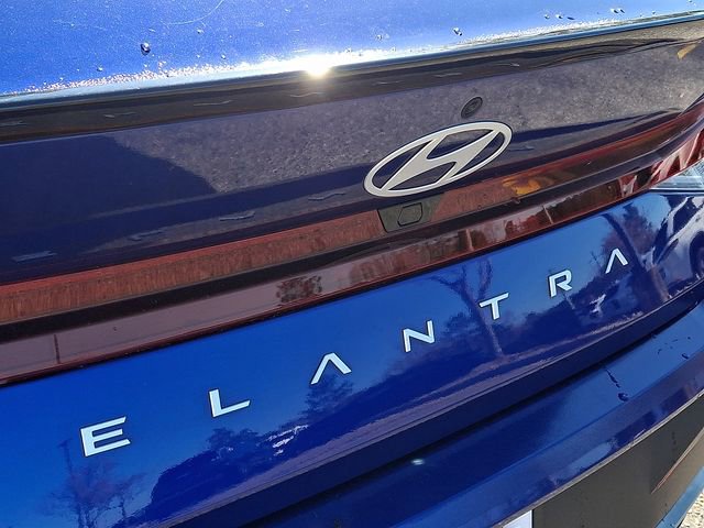Used 2025 Hyundai Elantra Sport image 29