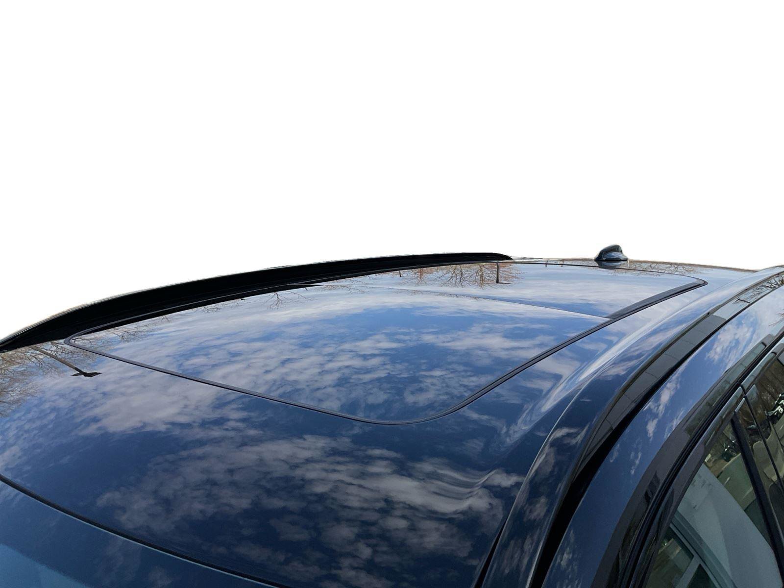 New 2026 Volvo XC90 T8 Ultra image 14