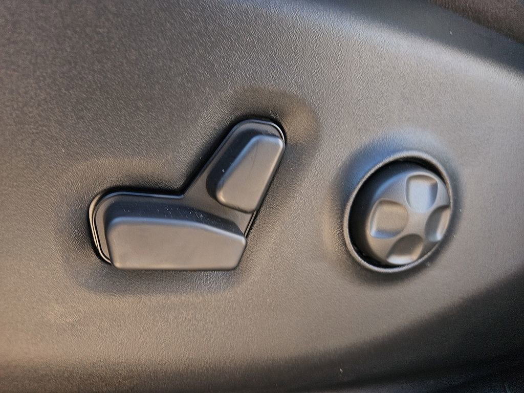 New 2026 Chrysler Pacifica Select image 14