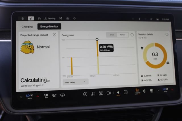 Used 2025 Rivian R1S Adventure AWD/4WD image 38