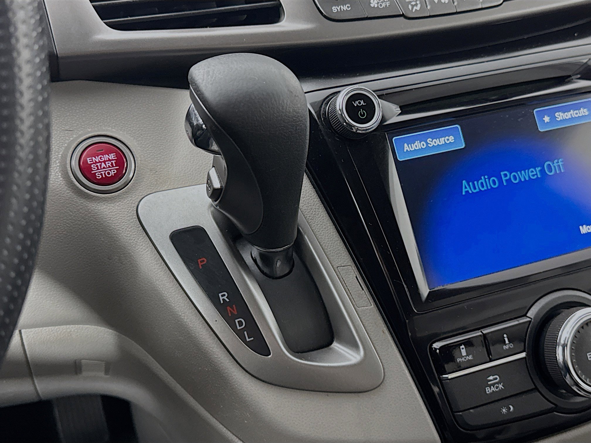 Used 2016 Honda Odyssey SE image 16