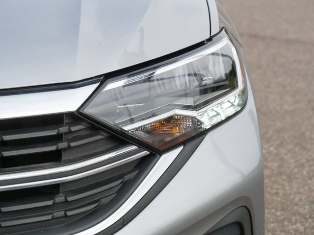 Certified 2023 Volkswagen Jetta SE FWD image 10