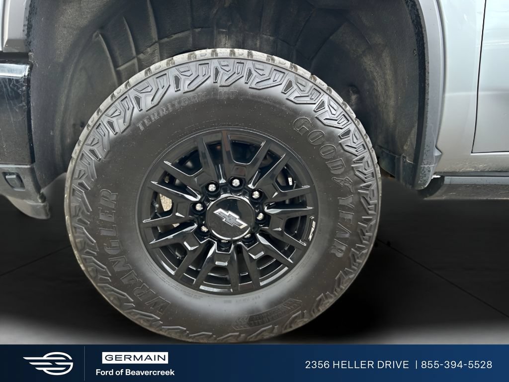 Used 2024 Chevrolet Silverado 2500 ZR2 AWD/4WD image 12