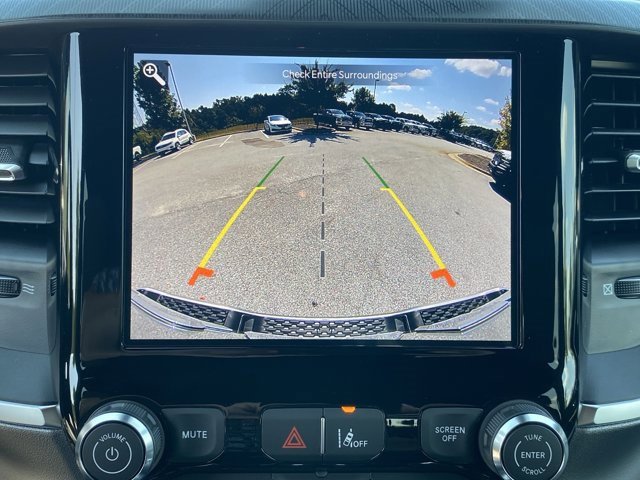 New 2026 RAM 1500 4x4 Crew Cab image 11