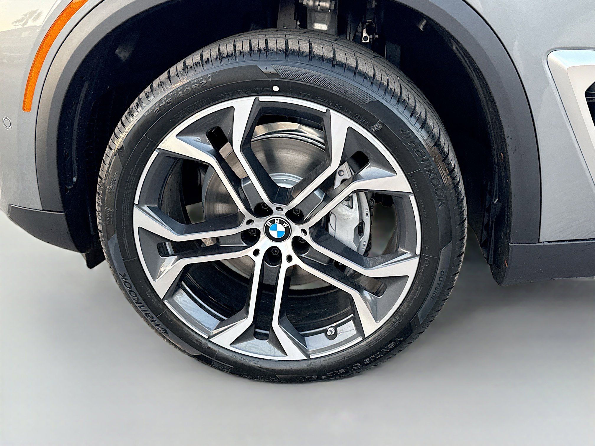 New 2026 BMW X5 sDrive40i w/ Parking Assistance Package image 43