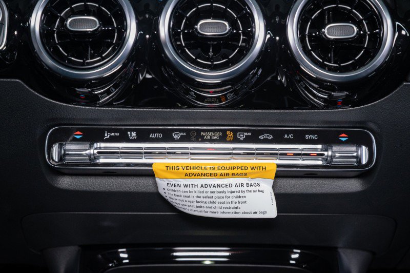 New 2025 Mercedes-Benz GLA 250 image 18