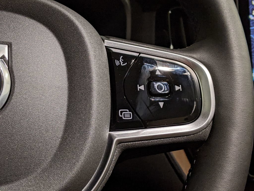 New 2026 Volvo XC60 T8 Plus w/ Protection Package Premier AWD/4WD image 15