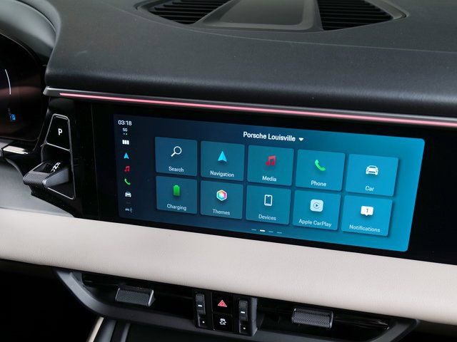 Certified 2025 Porsche Macan 4 Electric image 19