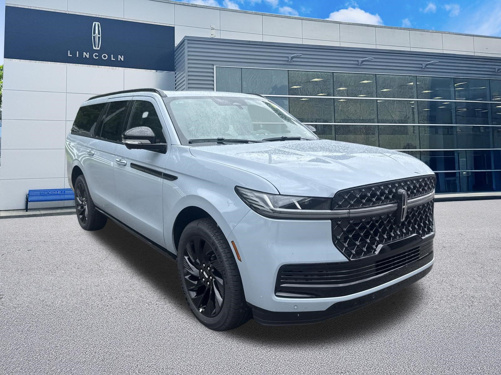 New 2027 Lincoln Navigator L Reserve w/ Jet Appearance Package AWD/4WD image 5