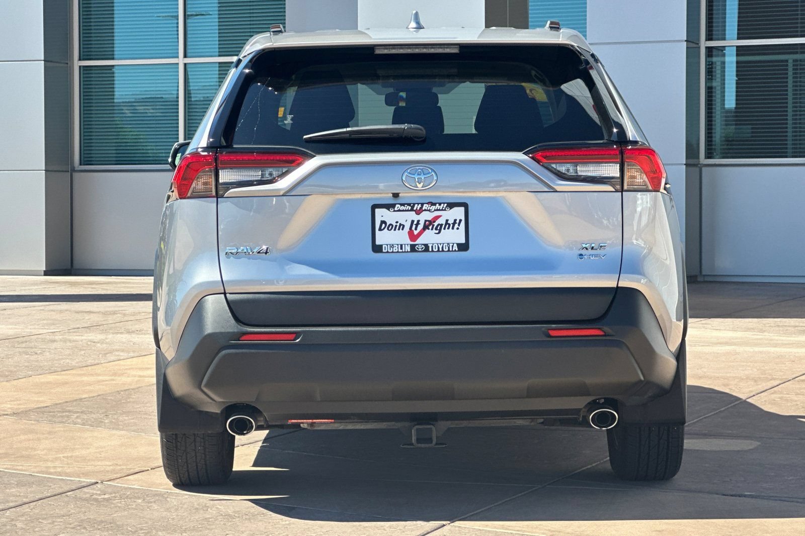 Used 2025 Toyota RAV4 XLE AWD/4WD image 5
