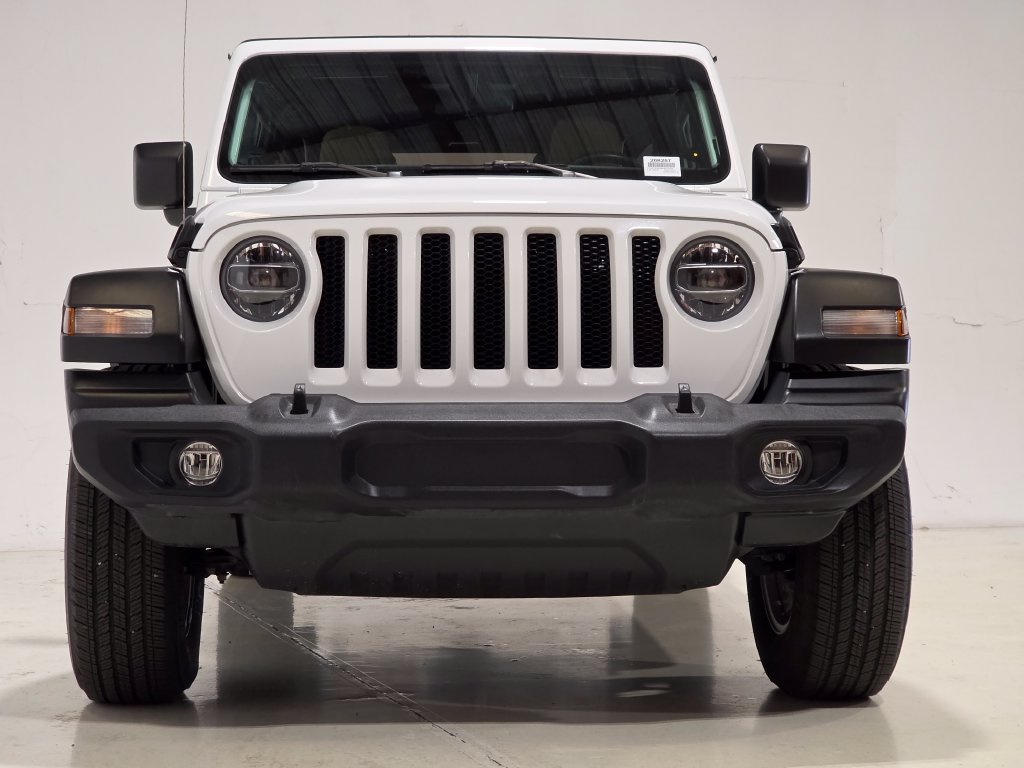 Used 2021 Jeep Wrangler Unlimited Sport AWD/4WD image 2