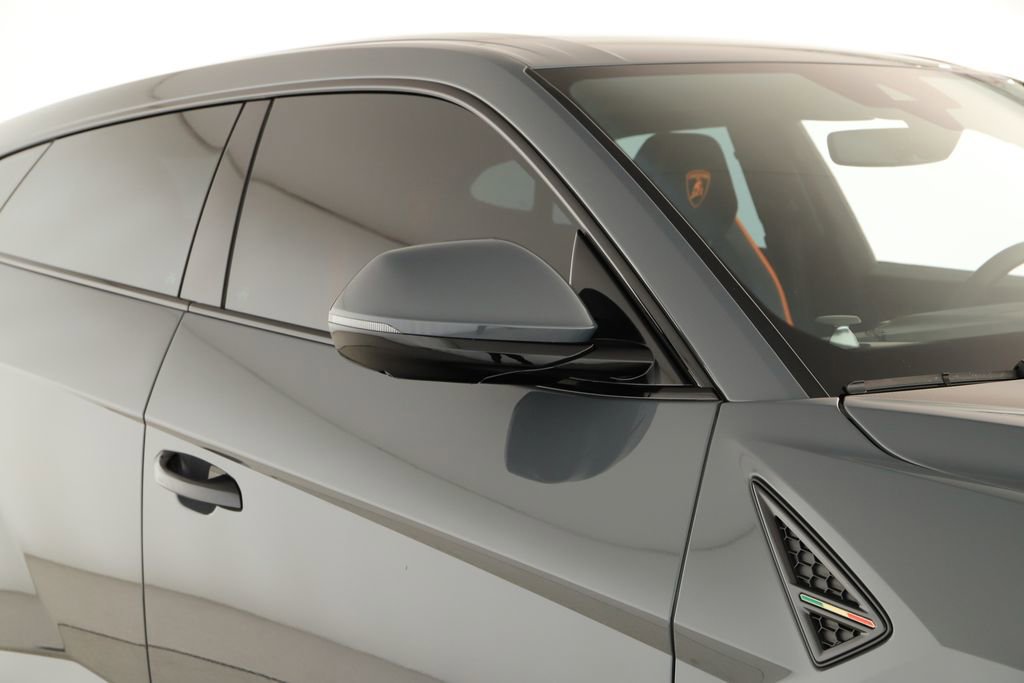 Used 2024 Lamborghini Urus Performante image 36