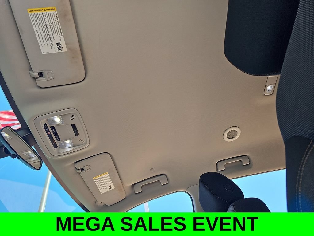 Used 2019 Chevrolet Traverse LT FWD image 29