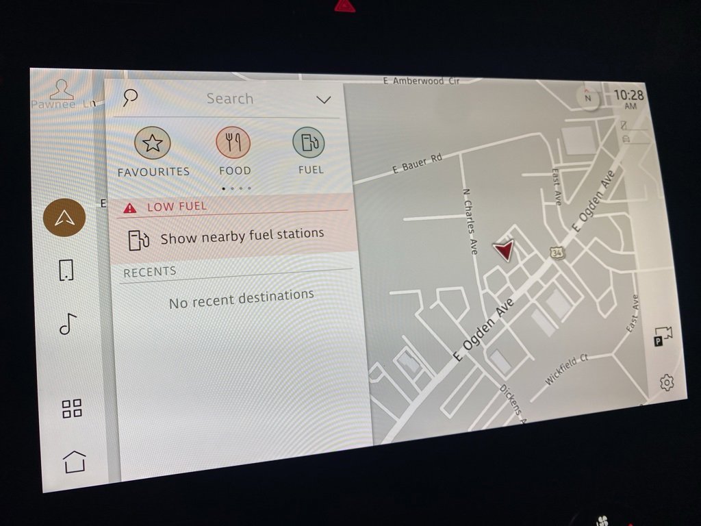 Used 2021 Jaguar F-PACE SVR image 18