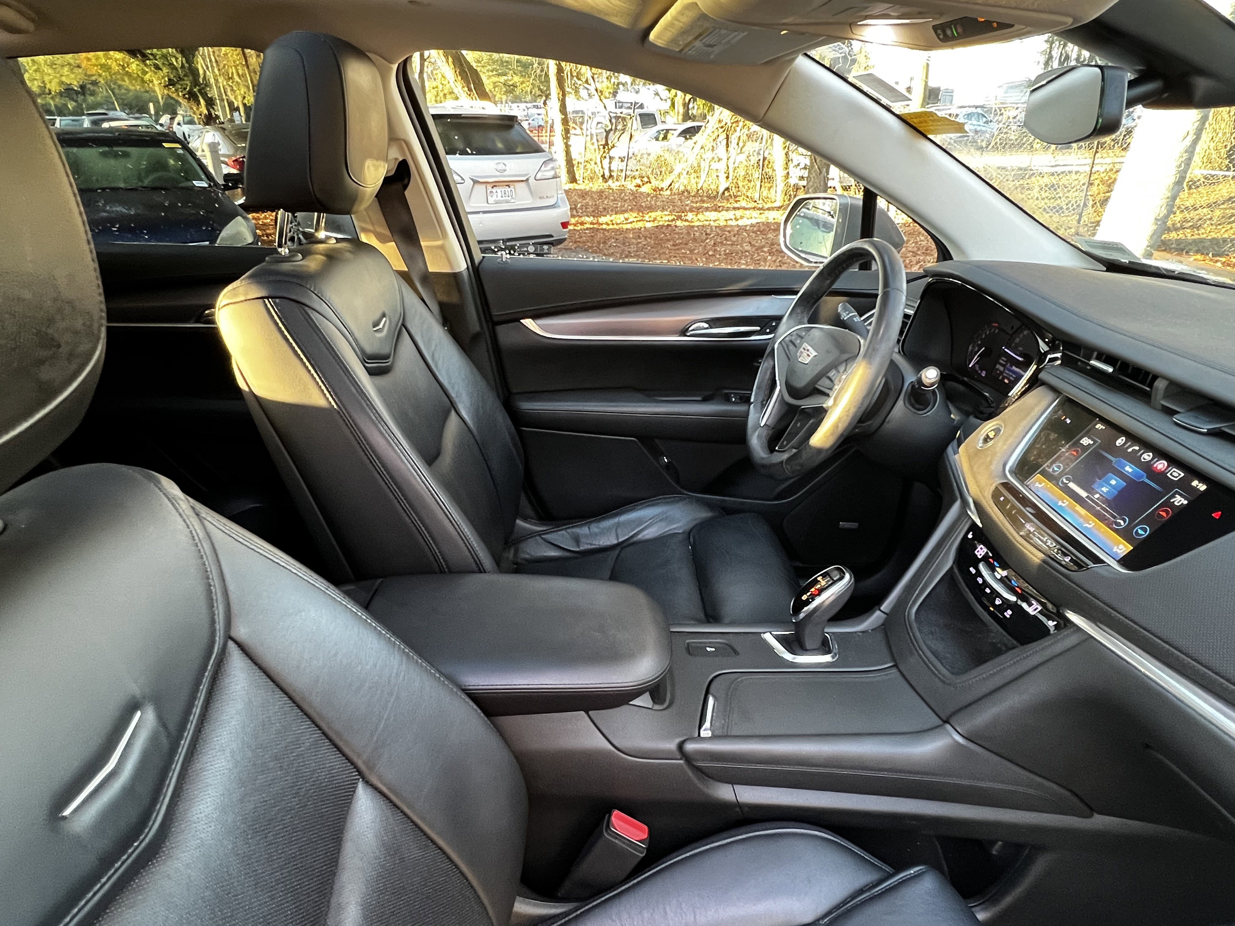 Used 2017 Cadillac XT5 Luxury image 47