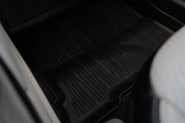 Used 2023 Ford Escape SE image 29