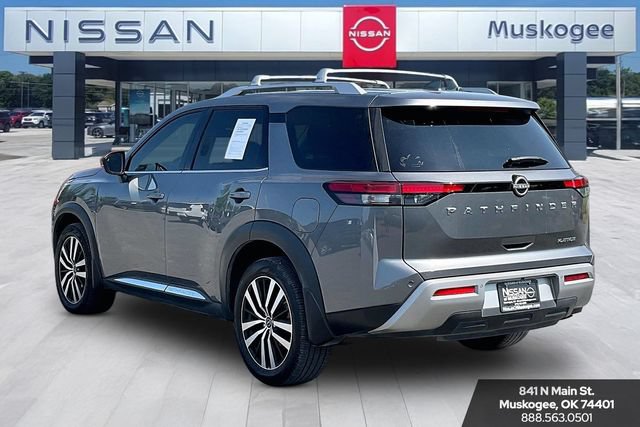 Used 2023 Nissan Pathfinder Platinum FWD image 4