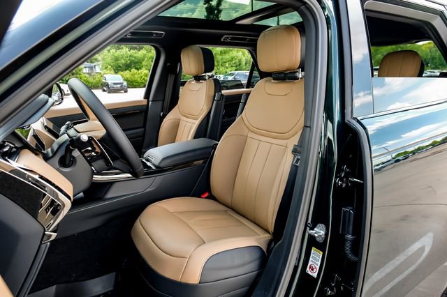 New 2026 Land Rover Range Rover Sport Dynamic SE AWD/4WD image 39