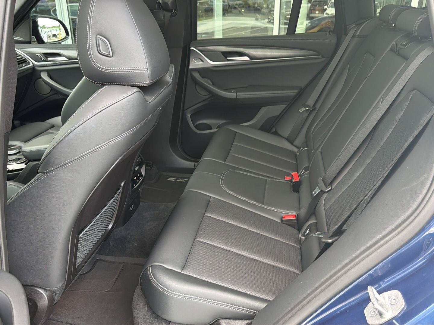 Used 2023 BMW X3 M40i AWD/4WD image 11