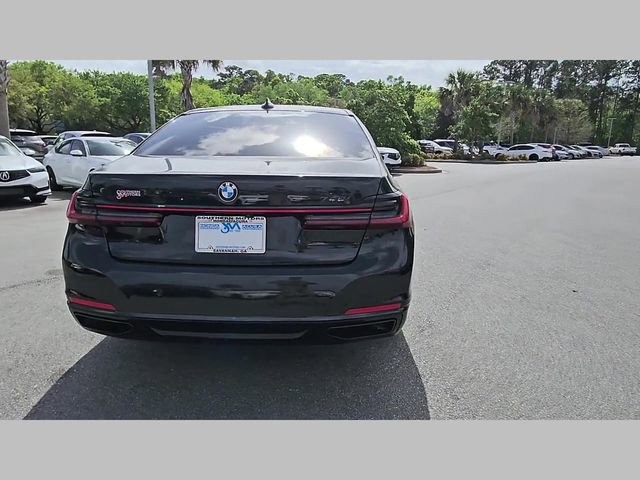Used 2022 BMW 740i w/ Premium Package RWD image 23