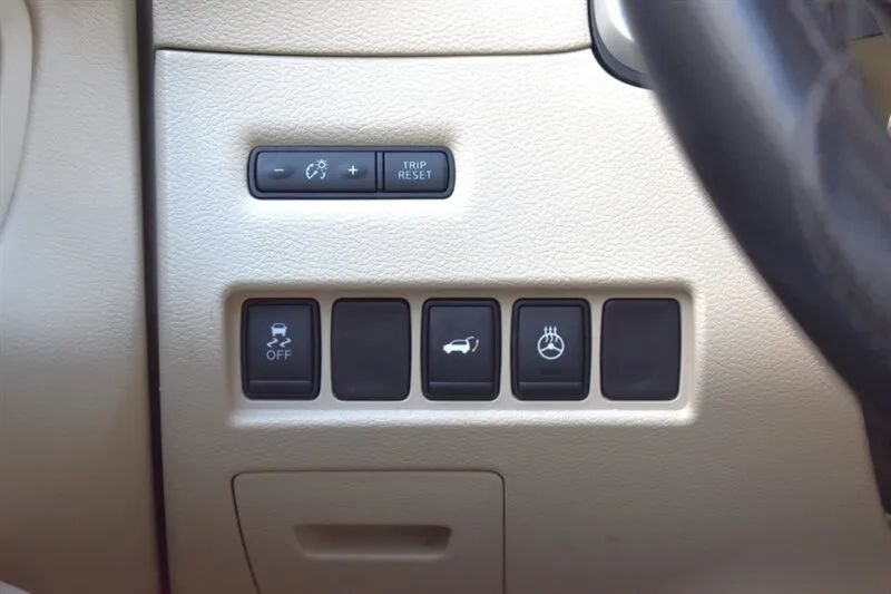 Used 2015 Nissan Murano Platinum w/ Platinum Technology Package AWD/4WD image 19