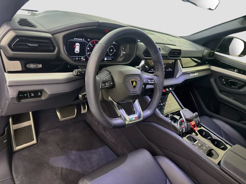 Used 2025 Lamborghini Urus S AWD/4WD image 9
