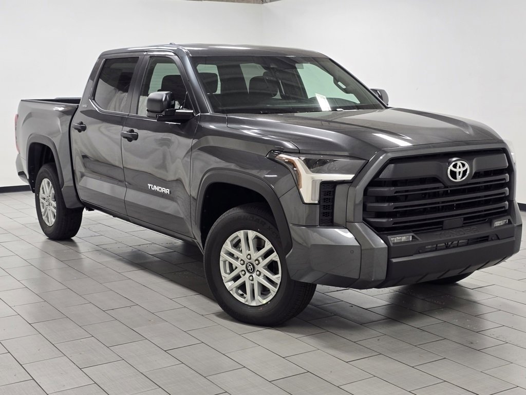 New 2026 Toyota Tundra SR5 image 2
