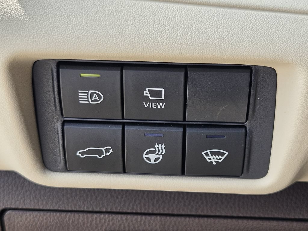 Used 2021 Toyota Highlander Platinum AWD/4WD image 25