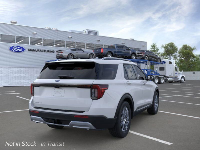 New 2026 Ford Explorer Platinum RWD image 8