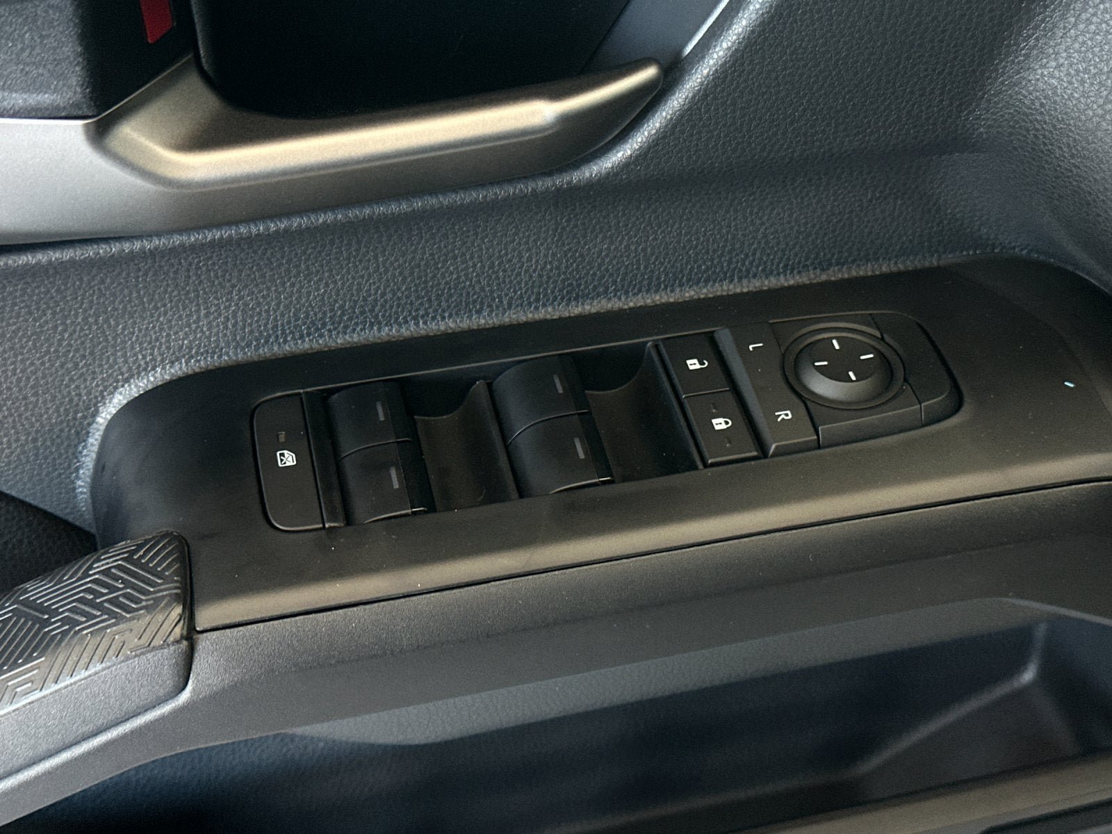 New 2026 Toyota Tacoma TRD Off-Road AWD/4WD image 13