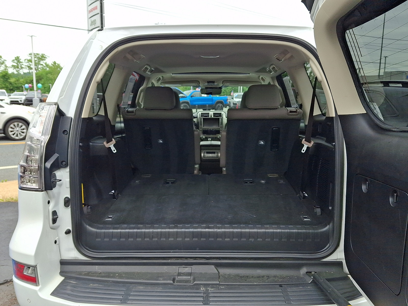 Used 2020 Lexus GX 460 Premium AWD/4WD image 22